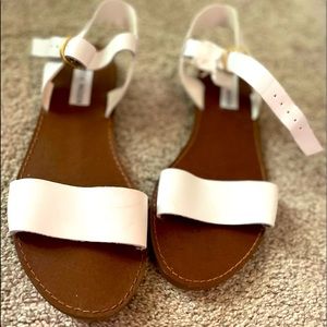 Steve Madden sandal
